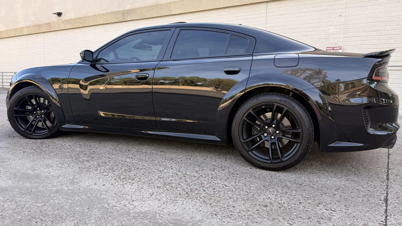 2023 Dodge Charger SRT Hellcat 7th Gen - Image 16 of 31