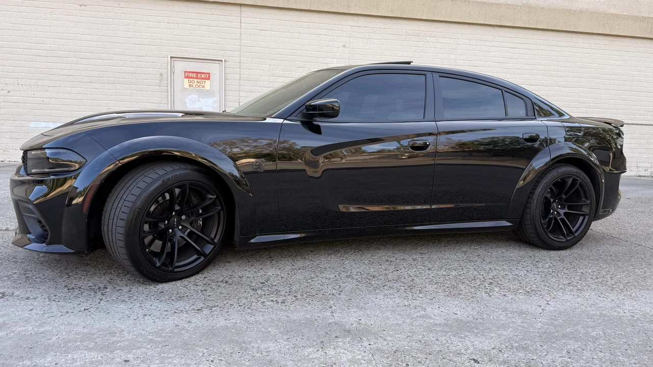 2023 Dodge Charger SRT Hellcat 7th Gen - Image 12 of 31