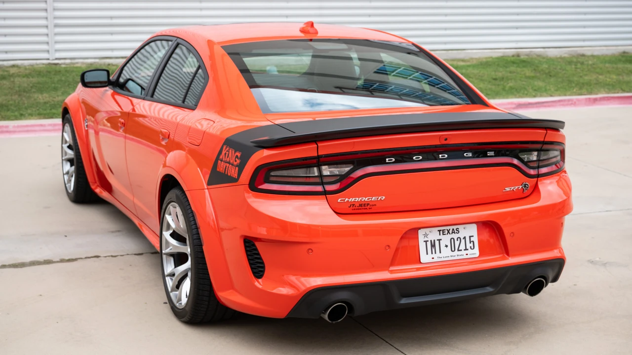 2023 Dodge Charger SRT Hellcat 7th Gen - Image 7 of 31