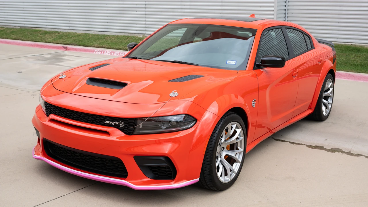 2023 Dodge Charger SRT Hellcat 7th Gen - Image 9 of 31