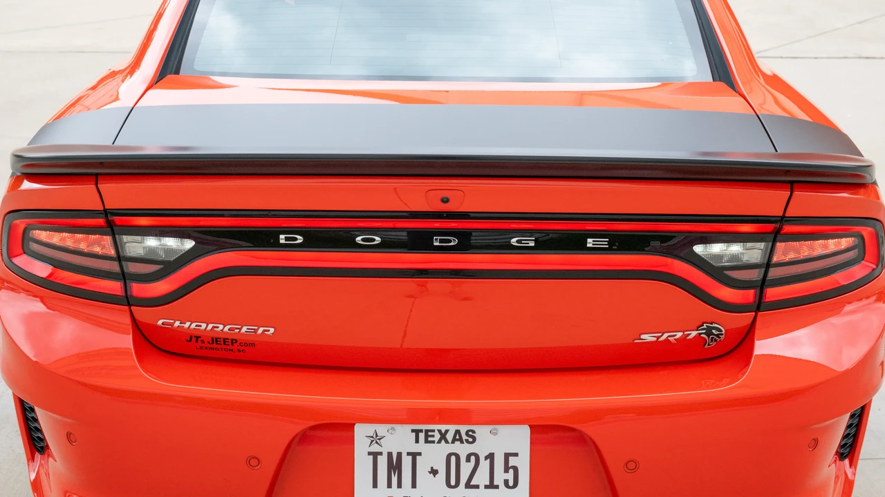 2023 Dodge Charger SRT Hellcat 7th Gen - Image 13 of 31