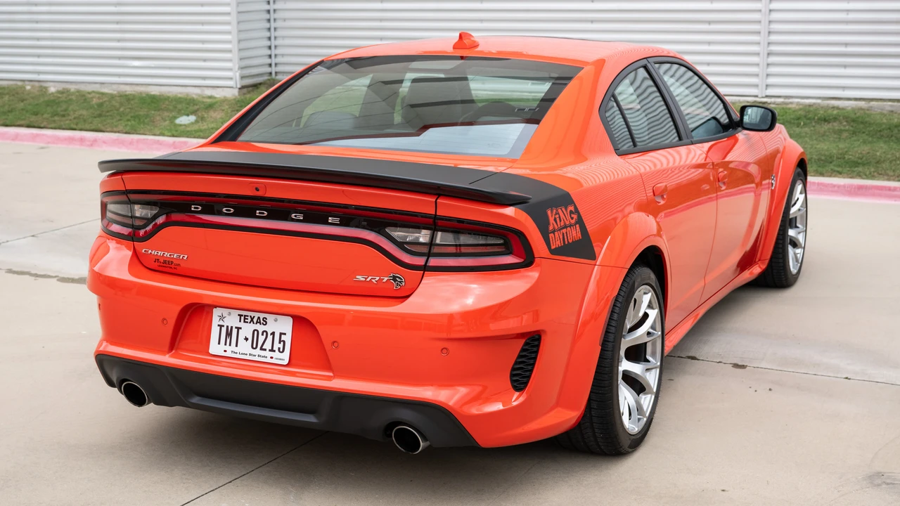 2023 Dodge Charger SRT Hellcat 7th Gen - Image 5 of 31
