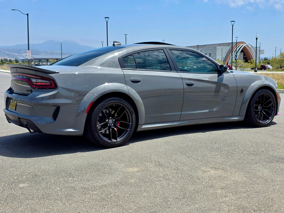 2023 Dodge Charger SRT Hellcat 7th Gen - Image 16 of 31