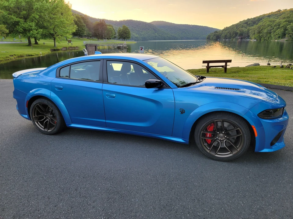 2023 Dodge Charger SRT Hellcat 7th Gen - Image 29 of 31
