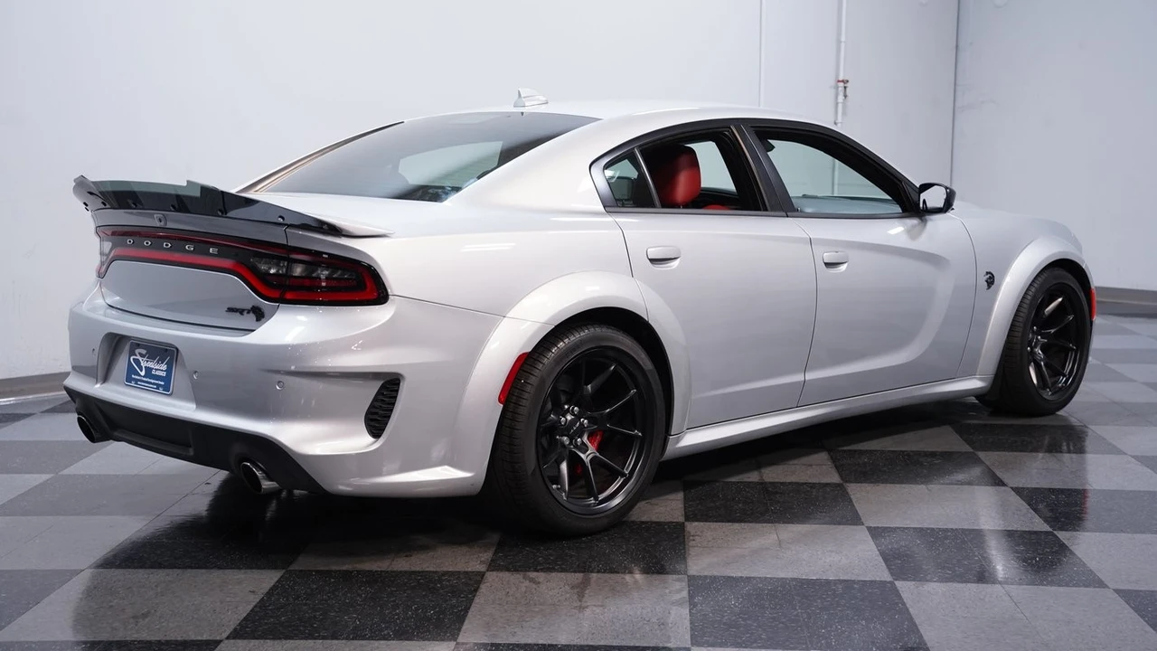 2023 Dodge Charger SRT Hellcat 7th Gen - Image 11 of 12