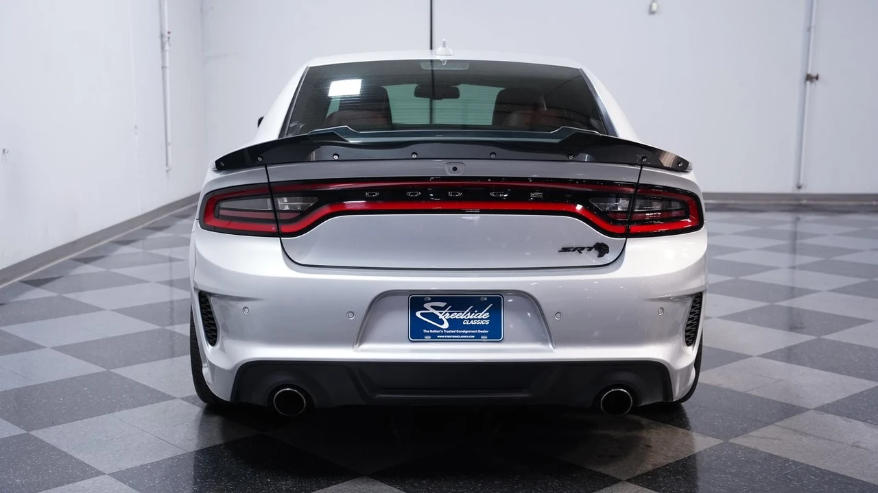 2023 Dodge Charger SRT Hellcat 7th Gen - Image 9 of 12