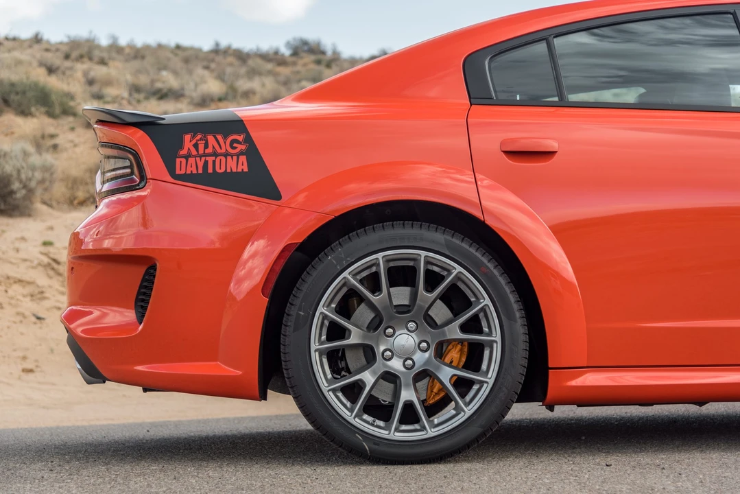 2023 Dodge Charger SRT Hellcat 7th Gen - Image 17 of 31