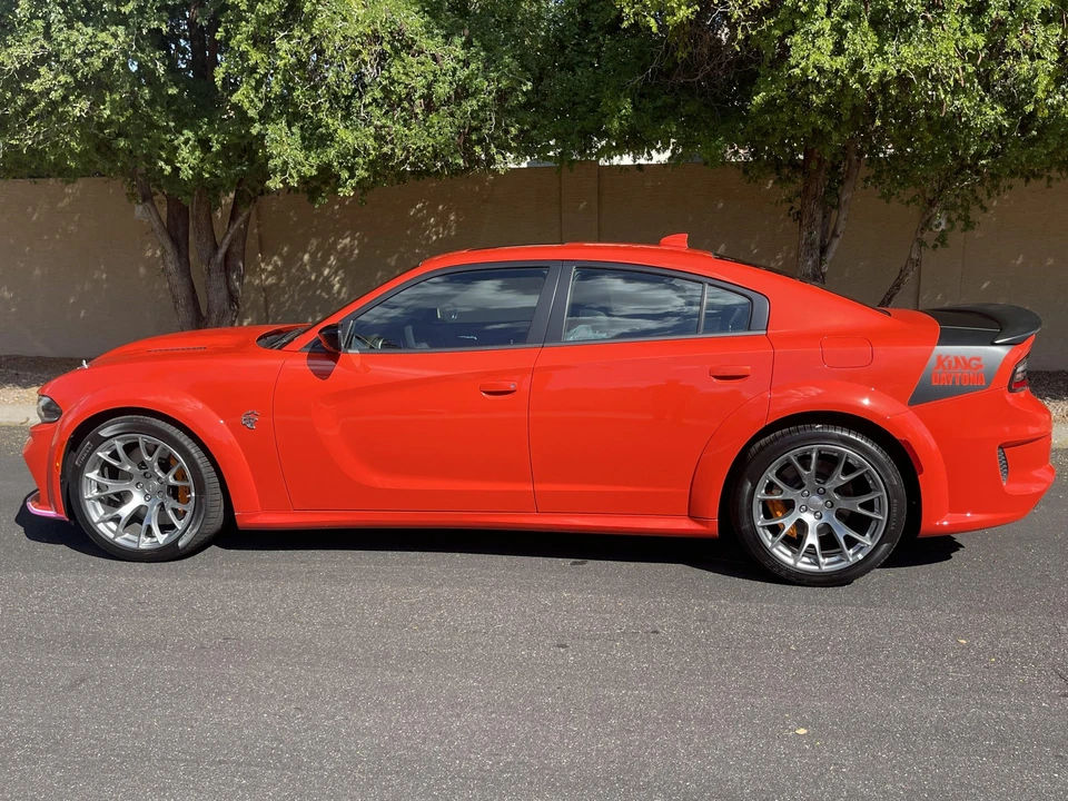 2023 Dodge Charger SRT Hellcat 7th Gen - Image 18 of 31