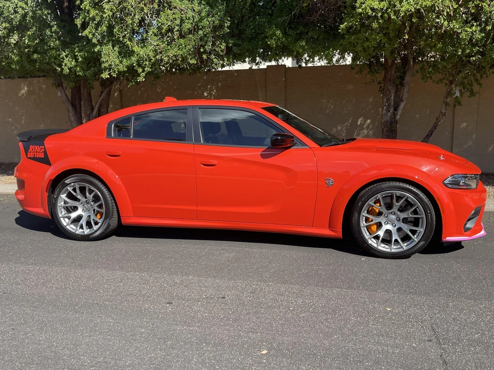 2023 Dodge Charger SRT Hellcat 7th Gen - Image 8 of 31