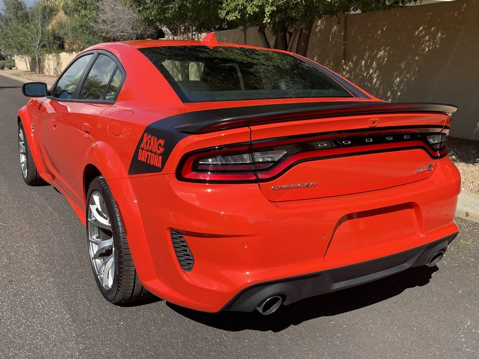 2023 Dodge Charger SRT Hellcat 7th Gen - Image 16 of 31