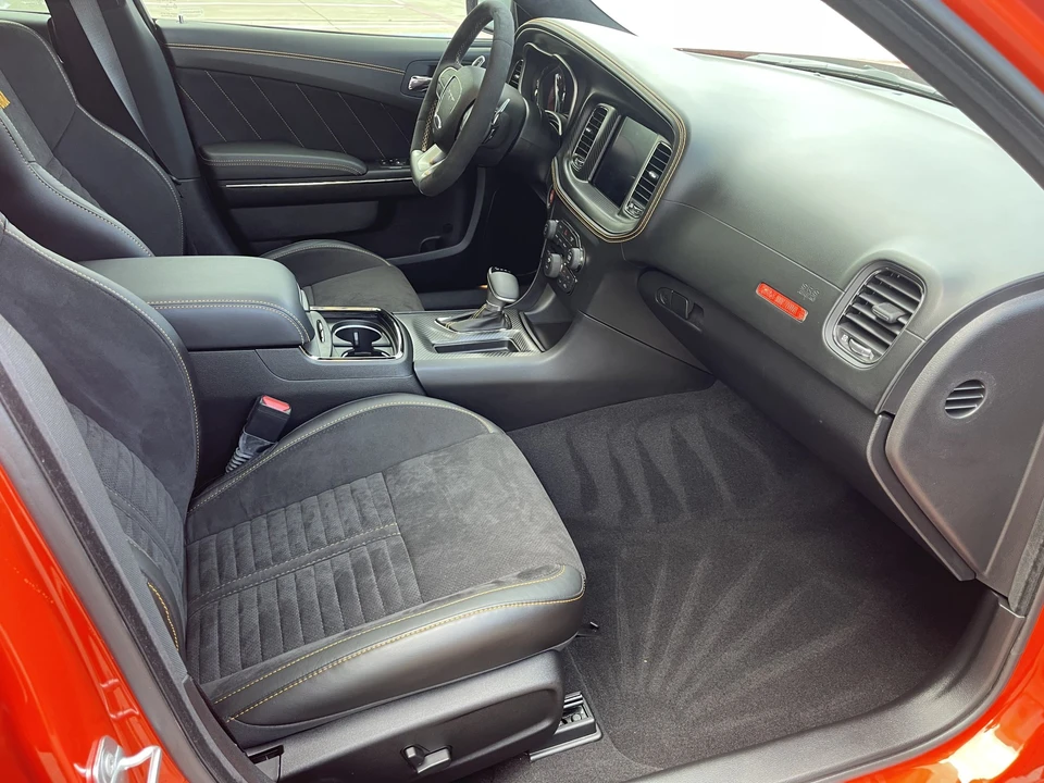 2023 Dodge Charger SRT Hellcat 7th Gen - Image 28 of 31