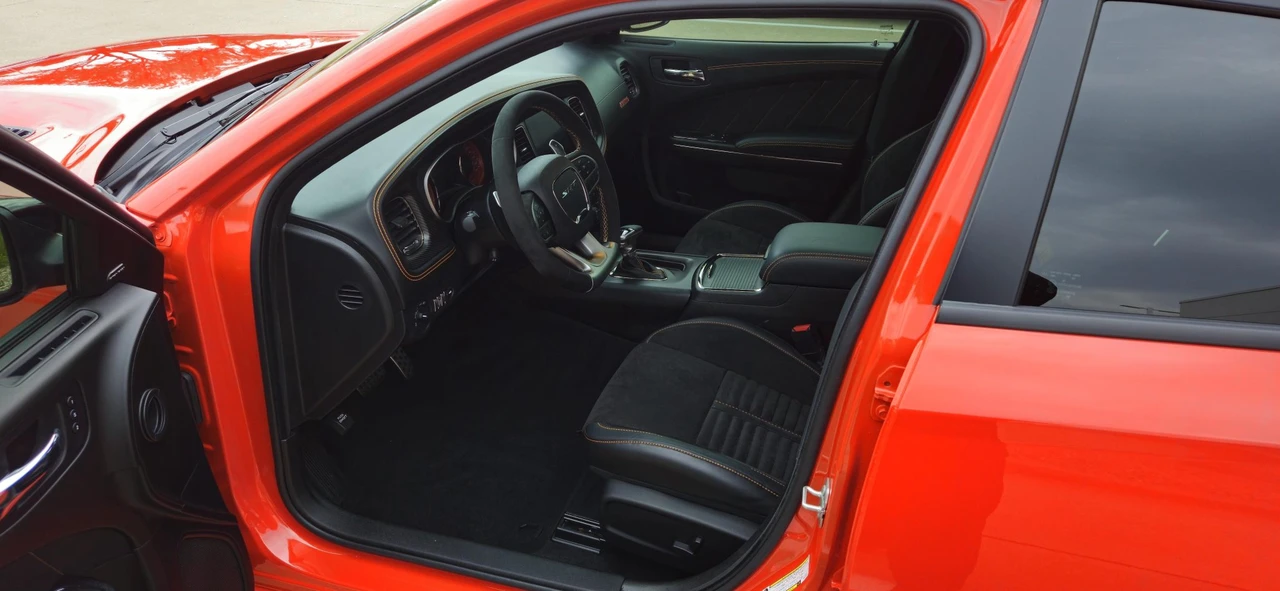 2023 Dodge Charger SRT Hellcat 7th Gen - Image 25 of 31