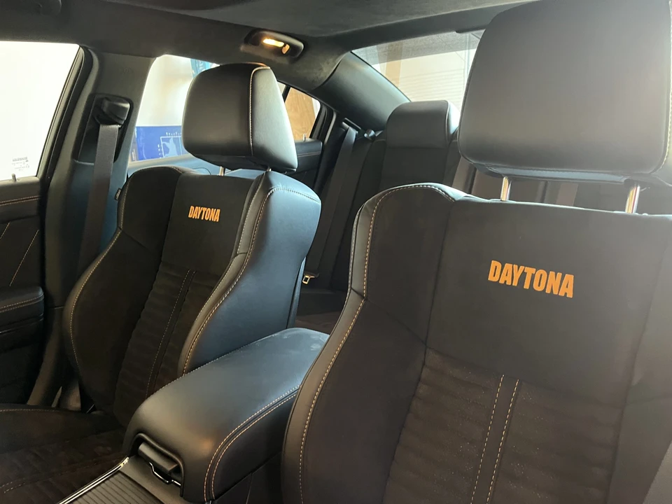 2023 Dodge Charger SRT Hellcat 7th Gen - Image 25 of 31