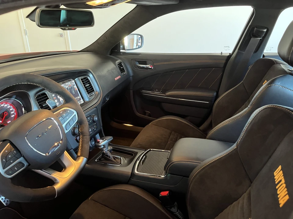 2023 Dodge Charger SRT Hellcat 7th Gen - Image 23 of 31