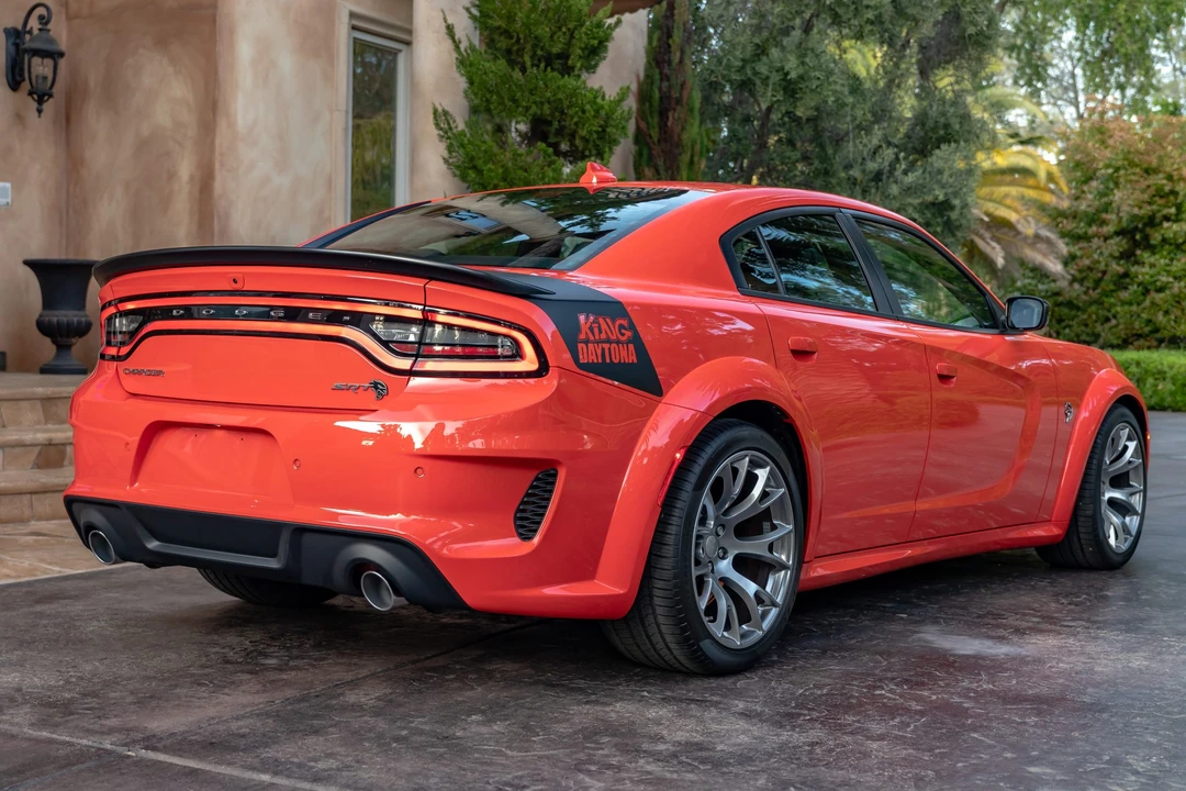 2023 Dodge Charger SRT Hellcat 7th Gen - Image 15 of 31