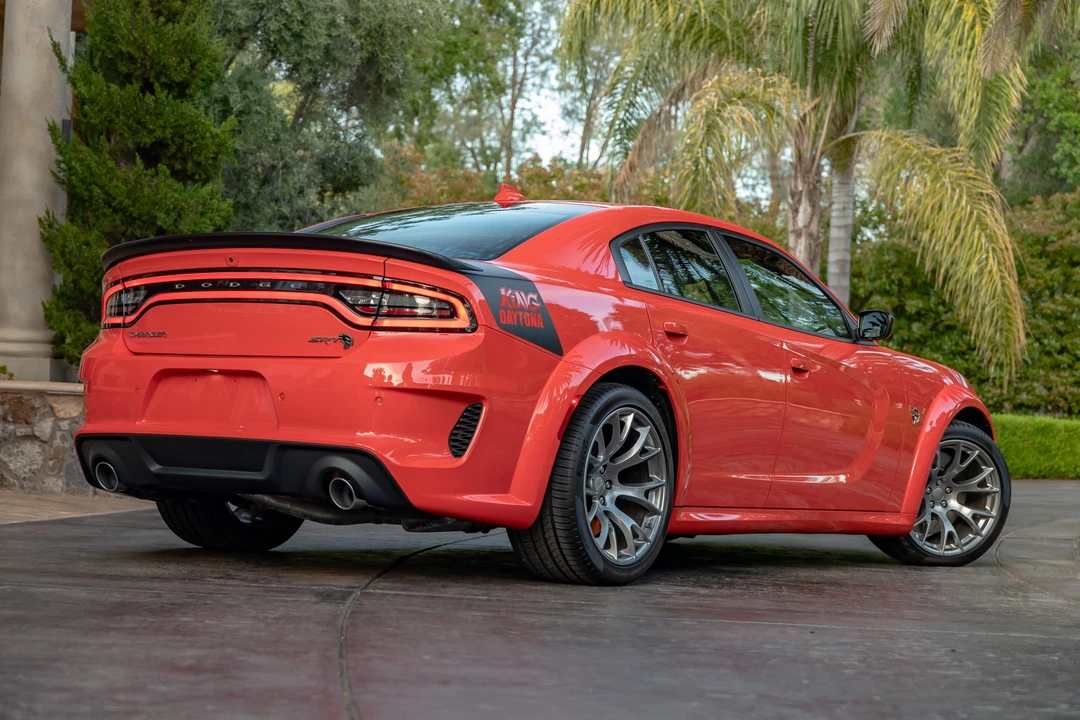 2023 Dodge Charger SRT Hellcat 7th Gen - Image 13 of 31