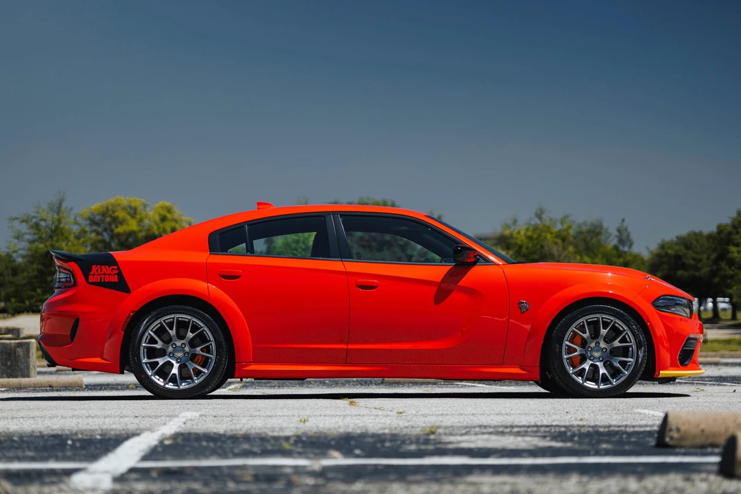 2023 Dodge Charger SRT Hellcat 7th Gen - Image 17 of 31