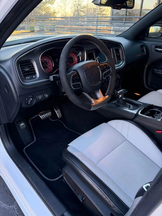 2023 Dodge Charger SRT Hellcat 7th Gen - Image 8 of 11