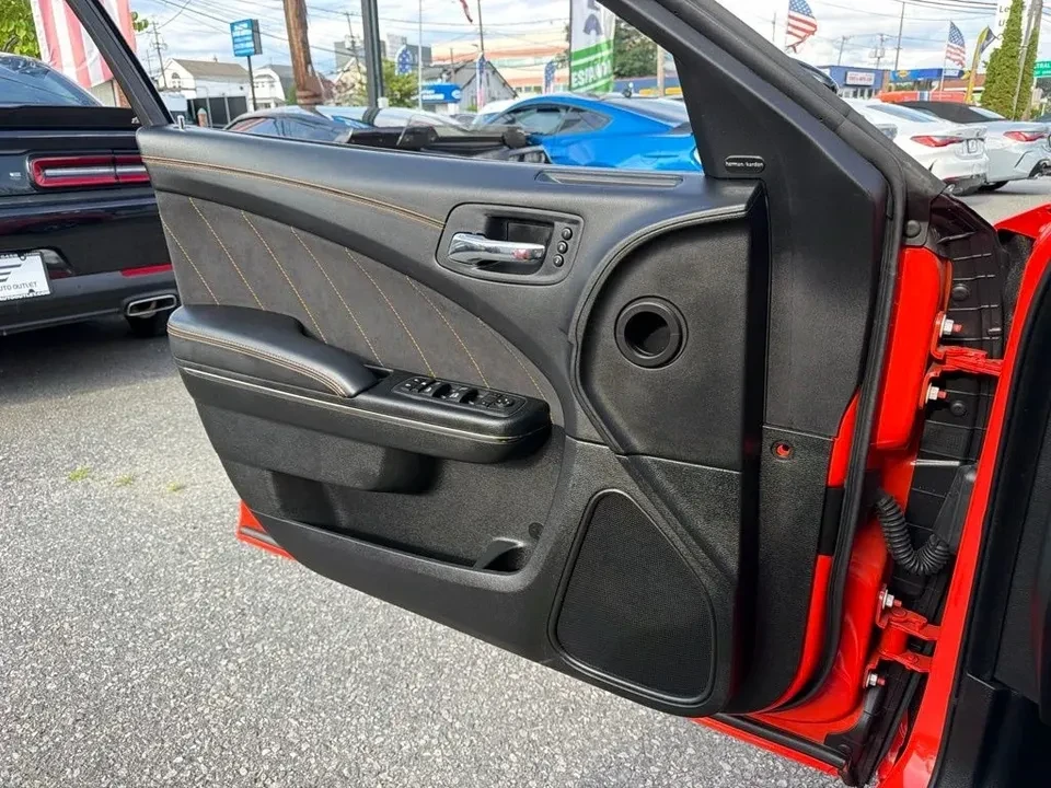 2023 Dodge Charger SRT Hellcat 7th Gen - Image 15 of 18