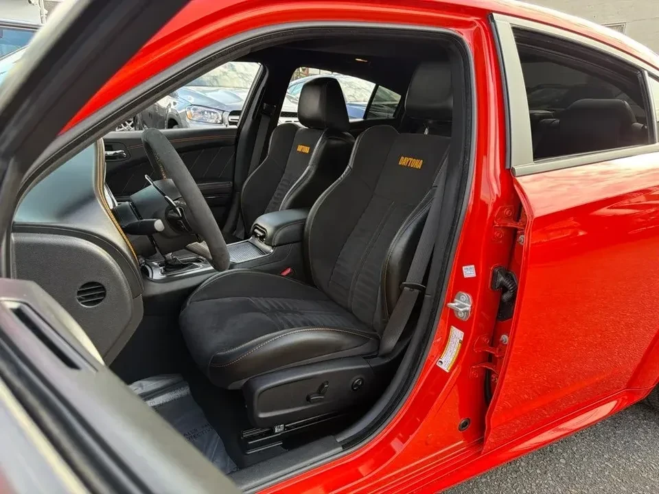 2023 Dodge Charger SRT Hellcat 7th Gen - Image 14 of 18