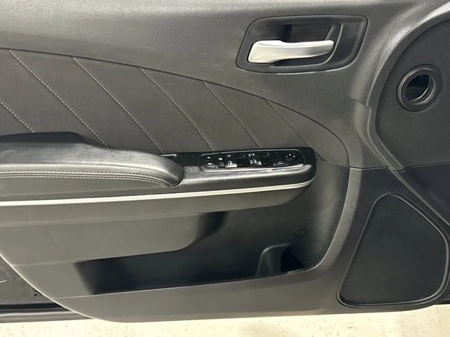 2023 Dodge Charger 7th Gen - Image 16 of 20