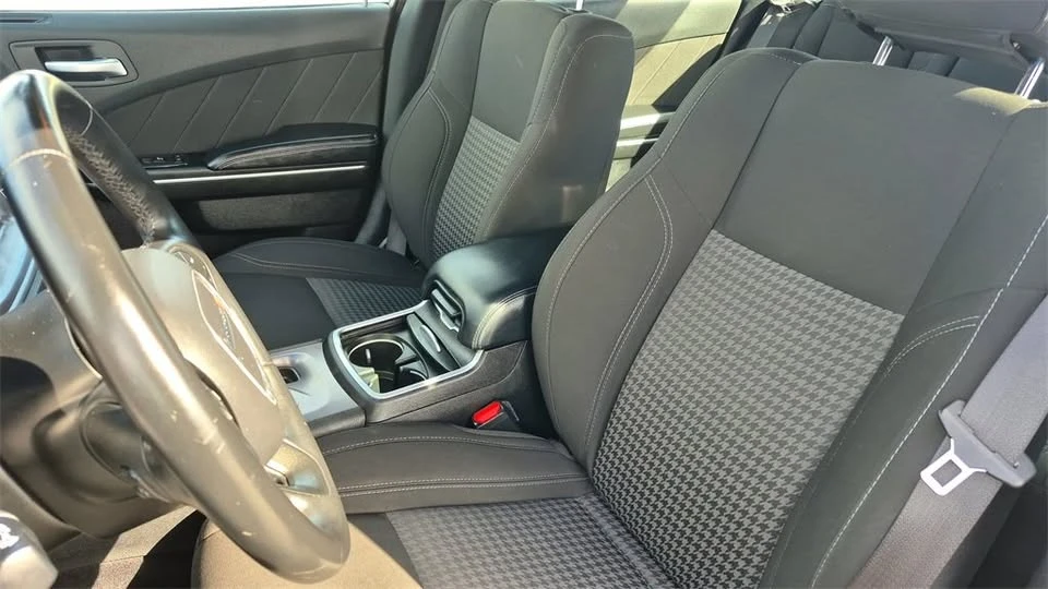 2023 Dodge Charger 7th Gen - Image 10 of 20