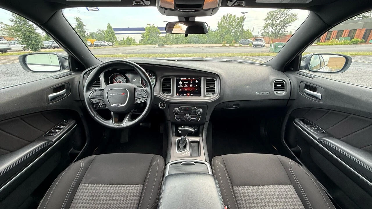 2023 Dodge Charger 8th Gen - Image 19 of 21