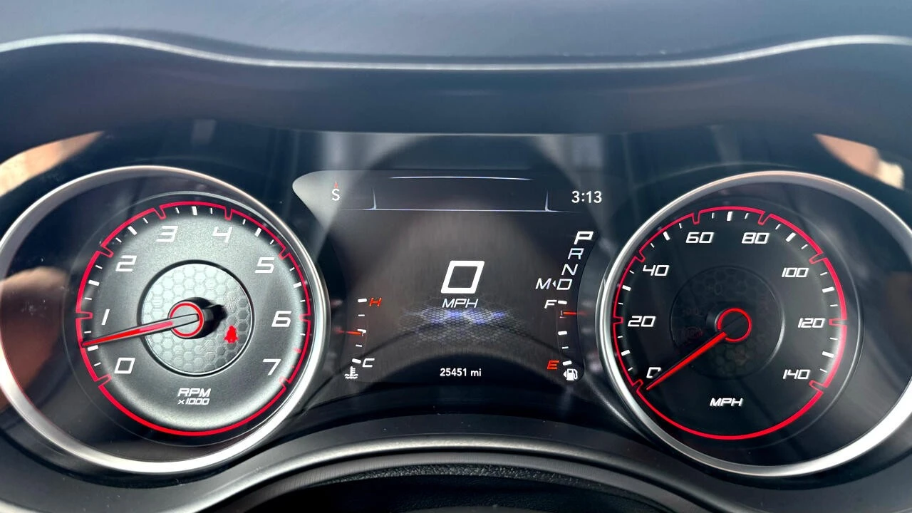 2023 Dodge Charger 8th Gen - Image 18 of 21