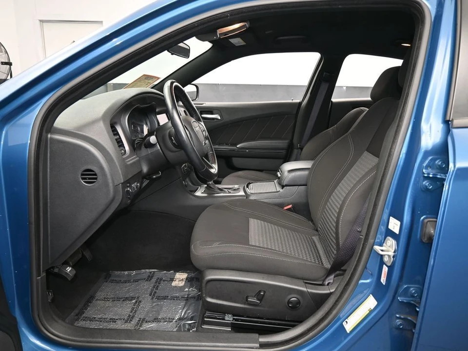 2023 Dodge Charger 7th Gen - Image 11 of 12