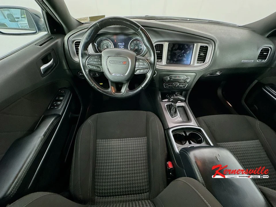 2023 Dodge Charger 7th Gen - Image 9 of 24