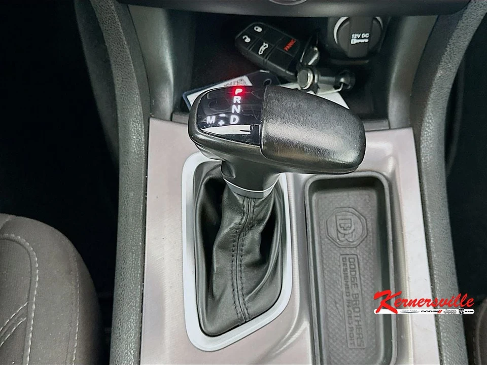 2023 Dodge Charger 7th Gen - Image 16 of 24