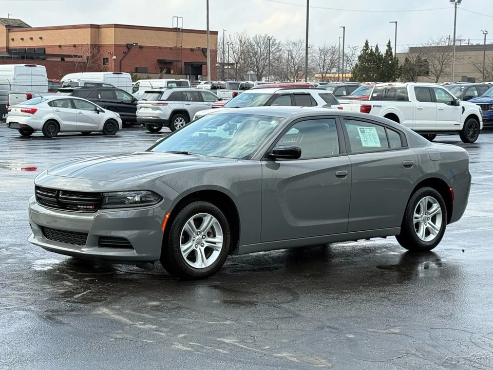 2023 Dodge Charger 7th Gen - Image 7 of 12