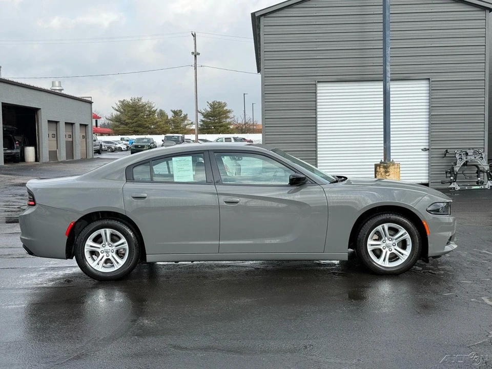 2023 Dodge Charger 7th Gen - Image 2 of 12