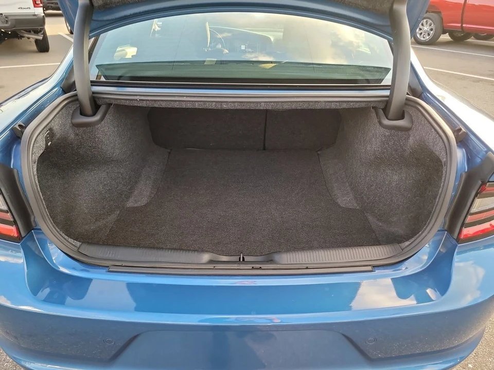 2023 Dodge Charger 7th Gen - Image 7 of 12