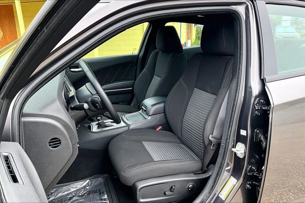 2023 Dodge Charger 7th Gen - Image 9 of 31