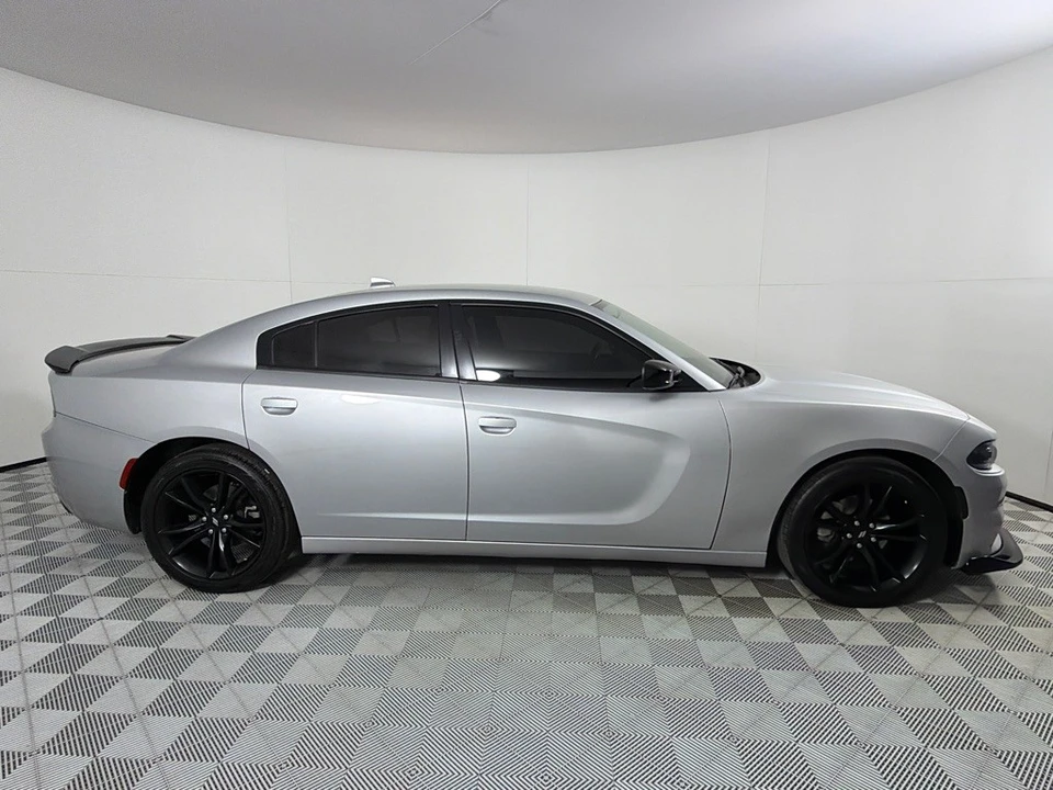 2023 Dodge Charger 8th Gen - Image 4 of 12