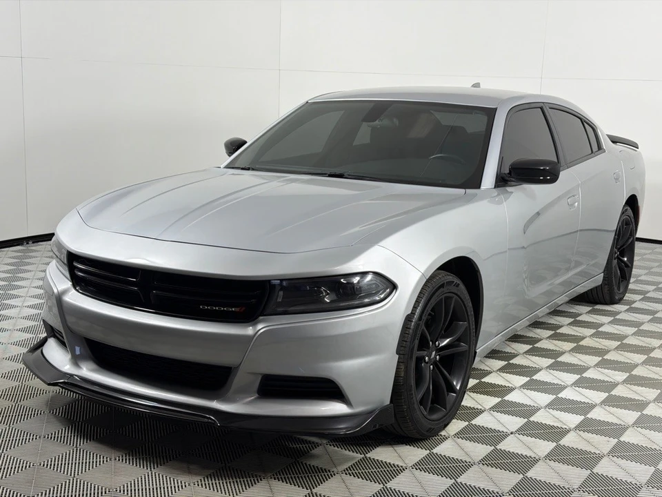 2023 Dodge Charger 8th Gen - Image 10 of 12