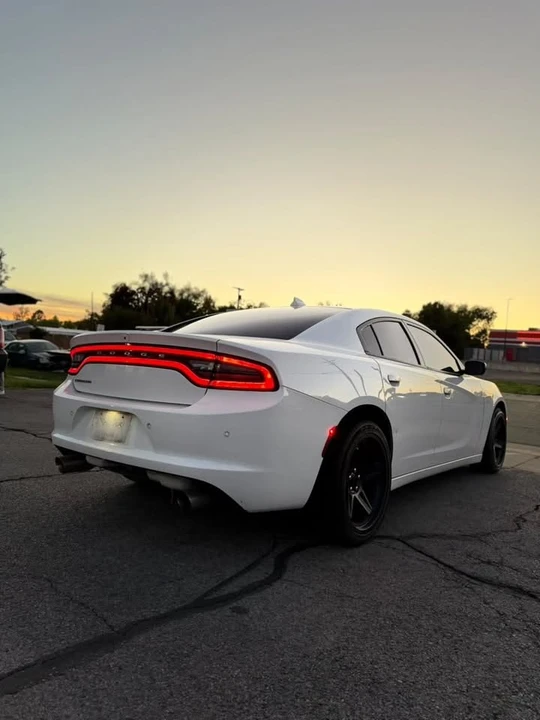 2023 Dodge Charger 7th Gen - Image 6 of 8
