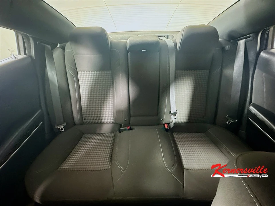 2023 Dodge Charger 7th Gen - Image 13 of 21