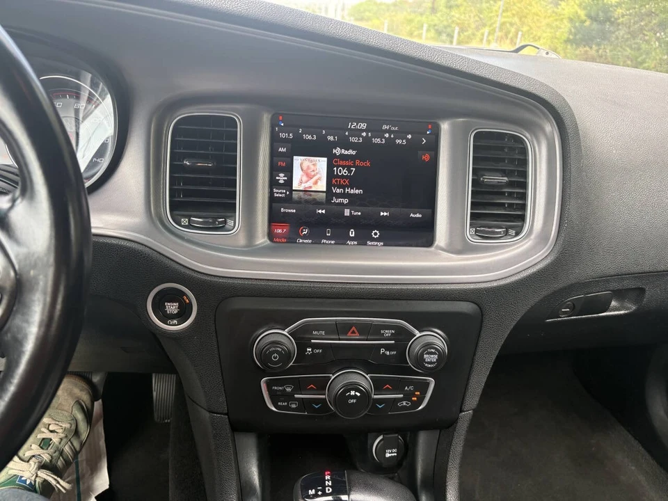 2023 Dodge Charger 7th Gen - Image 18 of 21
