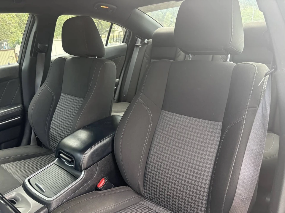 2023 Dodge Charger 7th Gen - Image 10 of 21