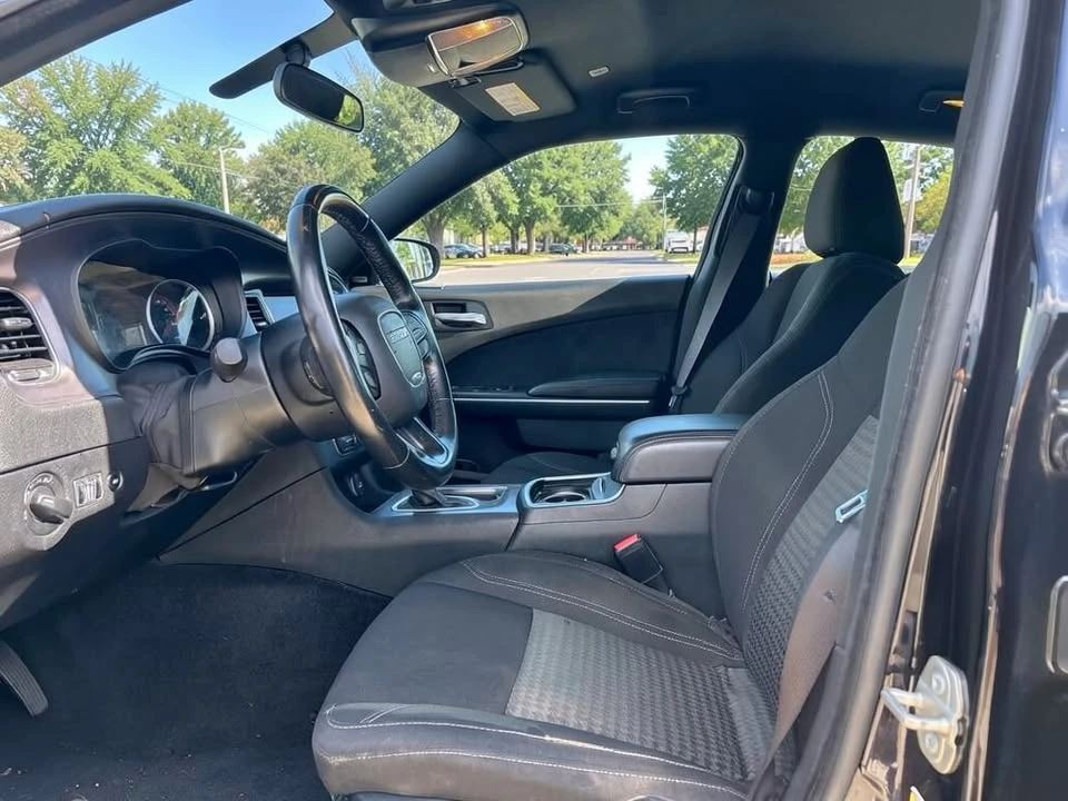 2023 Dodge Charger 7th Gen - Image 9 of 18