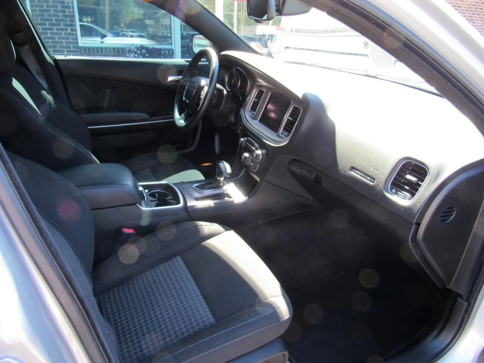 2023 Dodge Charger 7th Gen - Image 30 of 31