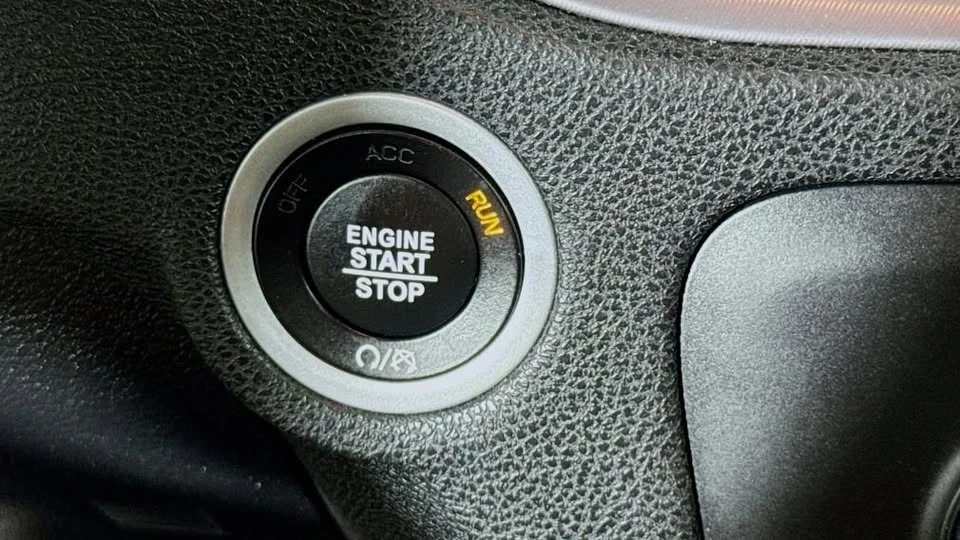 2023 Dodge Charger 7th Gen - Image 15 of 20