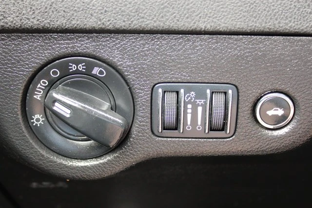 2023 Dodge Charger 7th Gen - Image 9 of 20