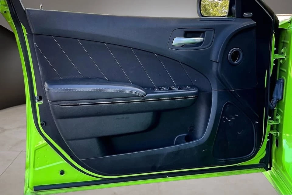 2023 Dodge Charger 7th Gen - Image 19 of 20