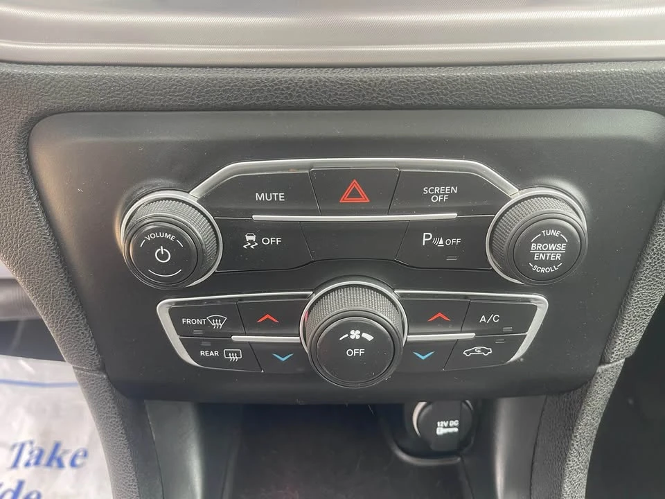2023 Dodge Charger 7th Gen - Image 13 of 16