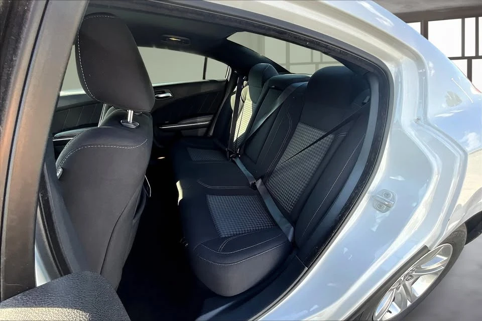 2023 Dodge Charger 7th Gen - Image 15 of 16