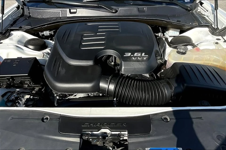 2023 Dodge Charger 7th Gen - Image 8 of 16