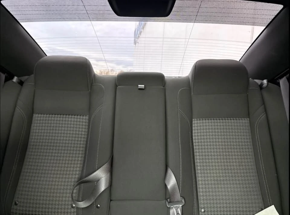 2023 Dodge Charger 7th Gen - Image 7 of 9